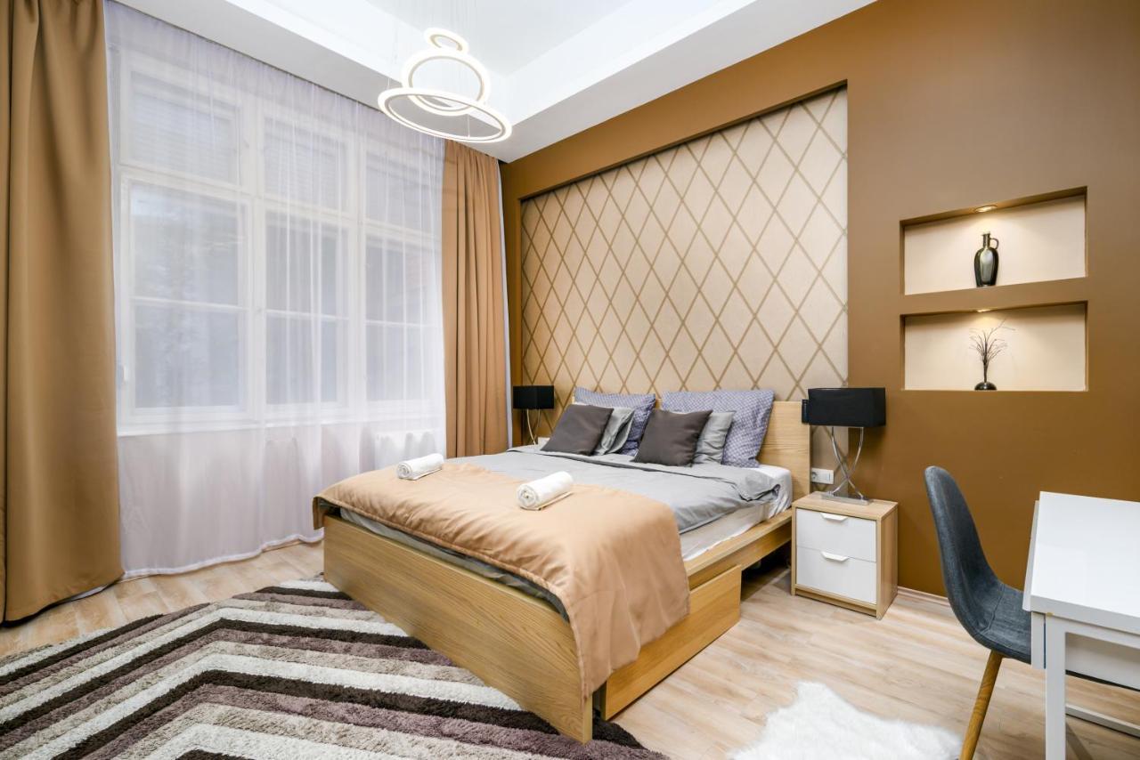 Downtown Deluxe-Two Bedroom Apartment With Sauna 布达佩斯 外观 照片