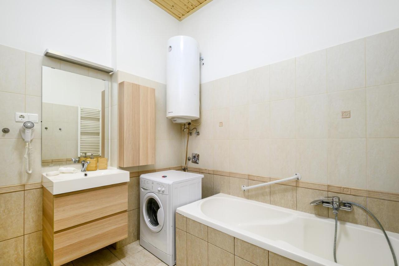Downtown Deluxe-Two Bedroom Apartment With Sauna 布达佩斯 外观 照片