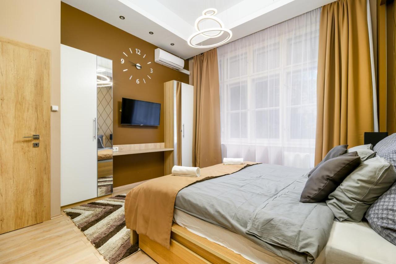 Downtown Deluxe-Two Bedroom Apartment With Sauna 布达佩斯 外观 照片
